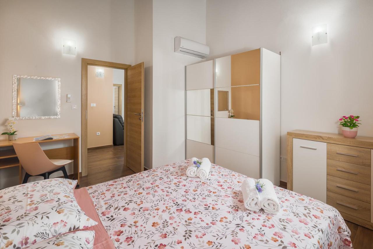 Sveti Lovreč Pazenatički Villa Gracia מראה חיצוני תמונה